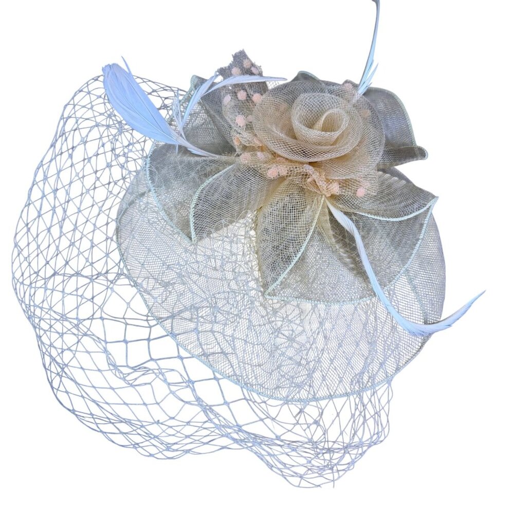 Gold Fascinator Clip Womens Floral Mesh & Feather Design Elegant Accessory